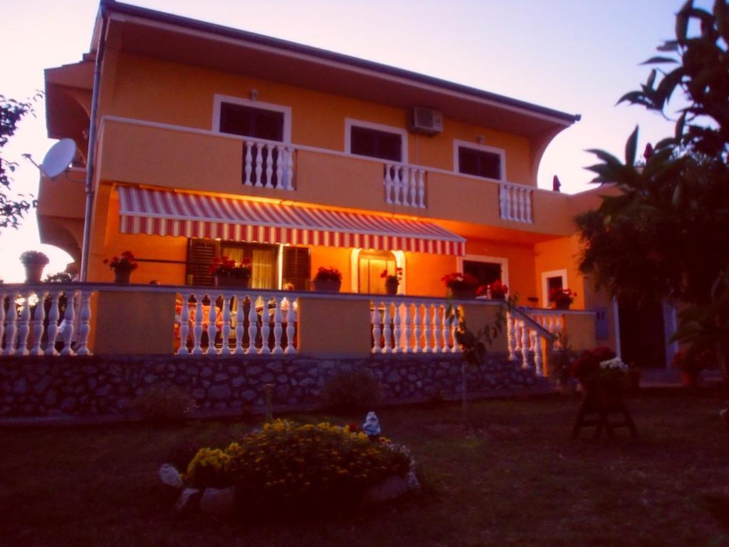 Ferienwohnung A&L Sukošan Exterior foto